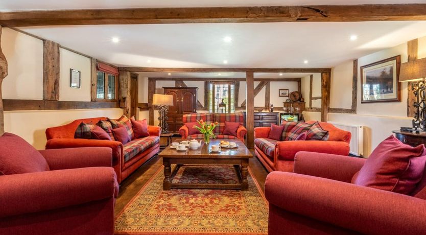 Photo of 21 Bed in Bettws Cedewain