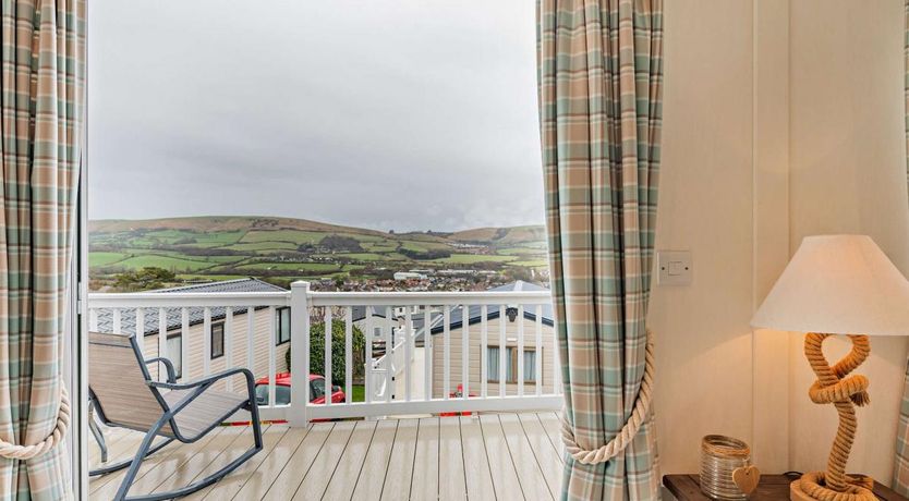 Photo of 2 Bed in Swanage