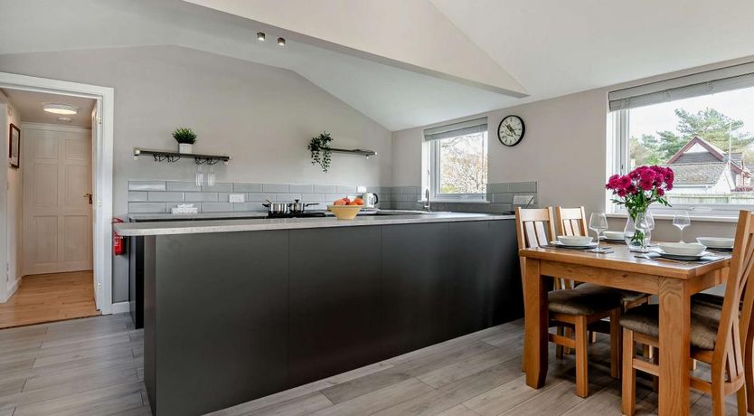 Photo of 2 Bed in St. Leonards