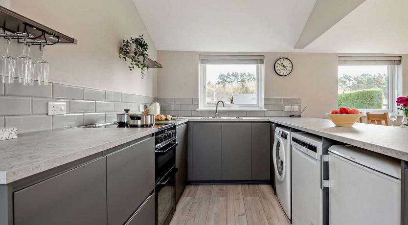 Photo of 2 Bed in St. Leonards