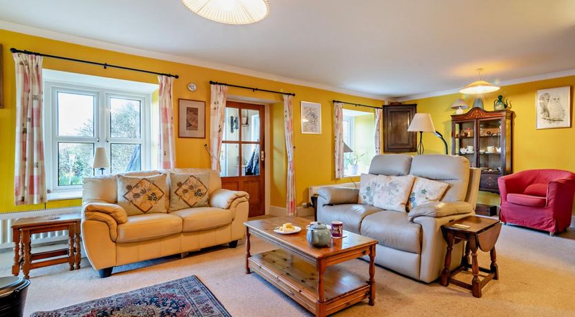 Photo of 3 Bed in Talyllyn