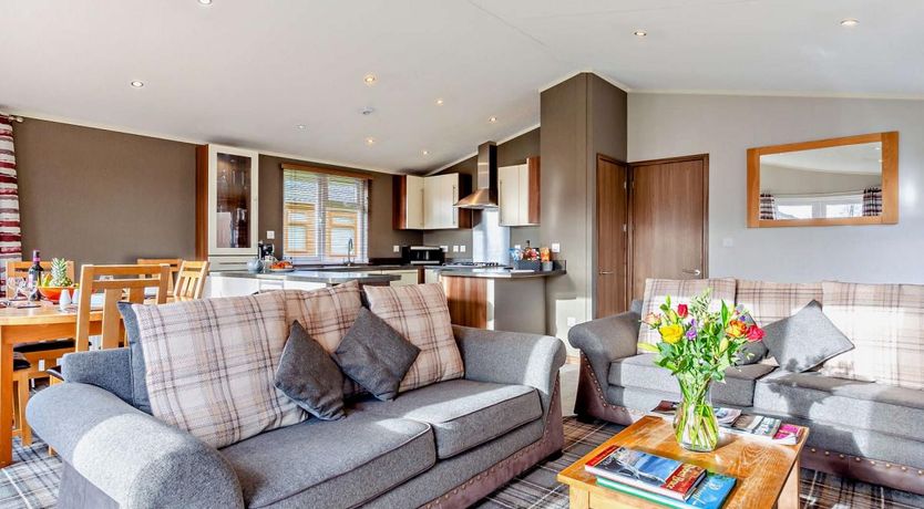 Photo of 3 Bed in Strachan