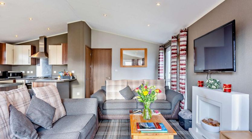 Photo of 3 Bed in Strachan