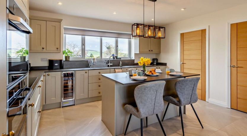 Photo of 4 Bed in Bishops Castle