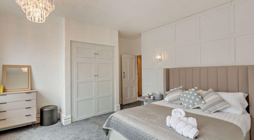 Photo of 2 Bed in Lytham St. Annes