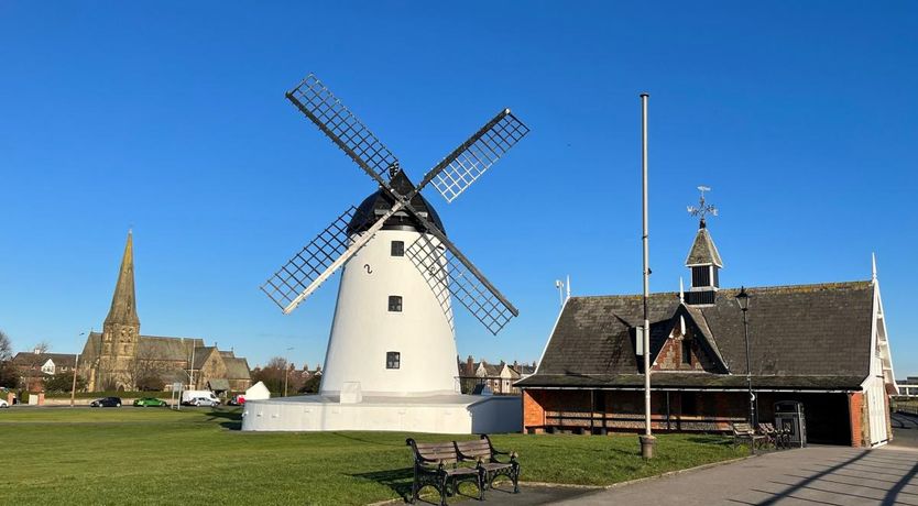 Photo of 2 Bed in Lytham St Annes