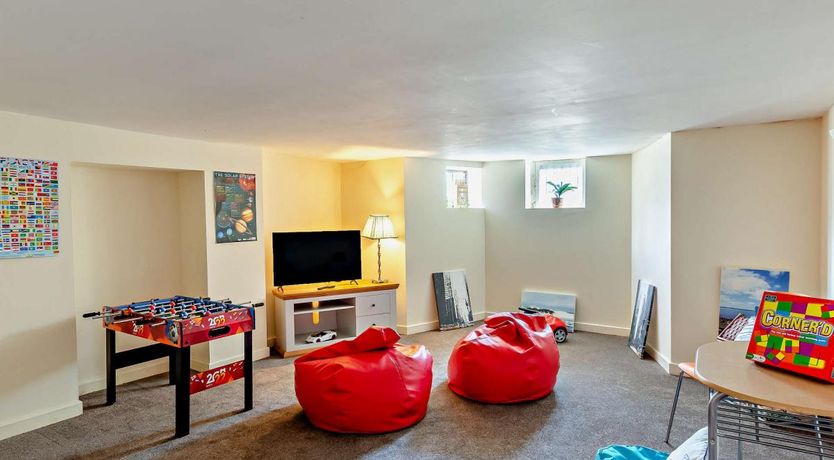 Photo of 2 Bed in Lytham St Annes