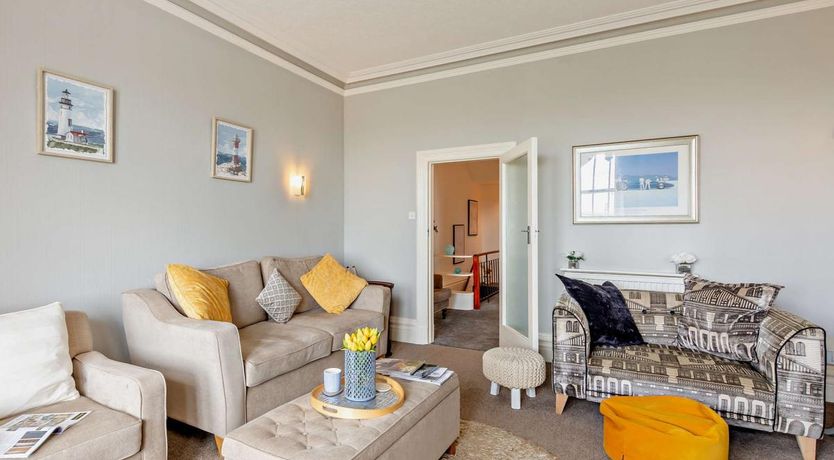 Photo of 2 Bed in Lytham St Annes