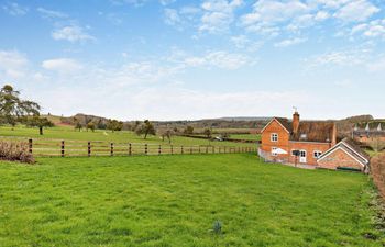 in Lower Rochford (94240) Holiday Home