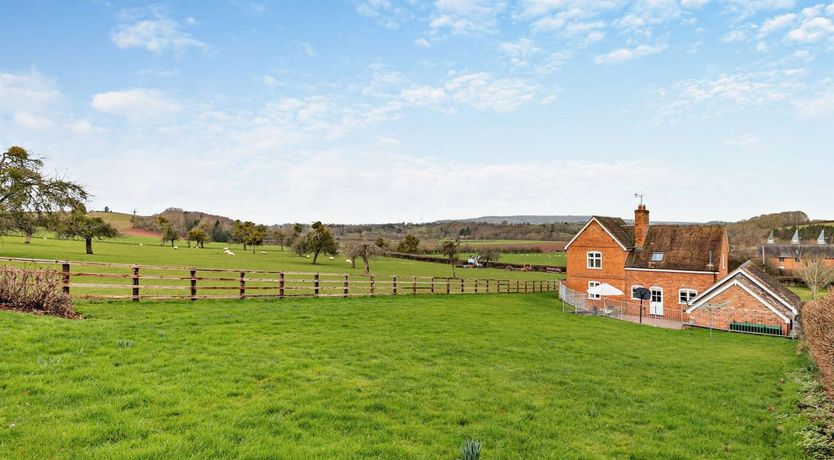 Photo of in Lower Rochford (94240)