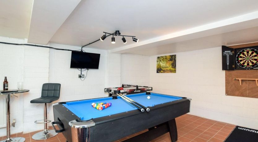 Photo of 3 Bed in Lower Rochford