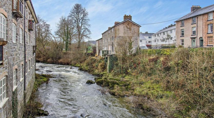 Photo of 2 Bed in Llanidloes