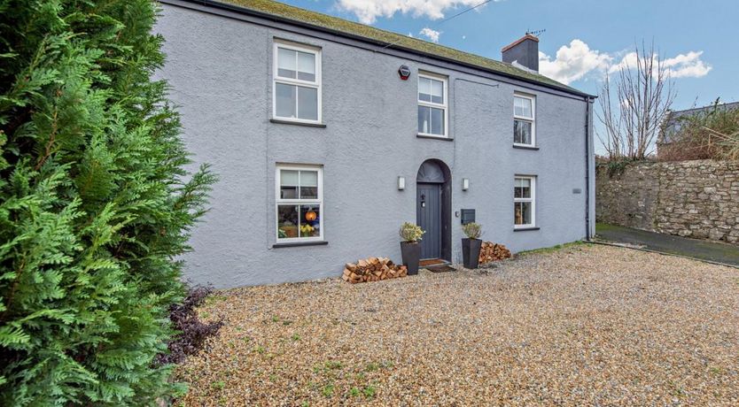 Photo of Cottage in West Wales