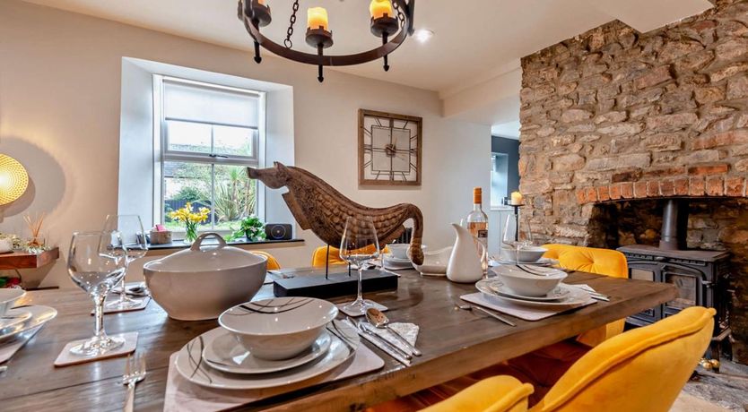 Photo of 3 Bed in St. Florence