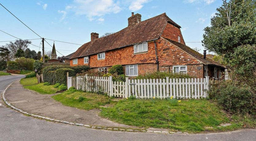 Photo of 2 Bed in Pett