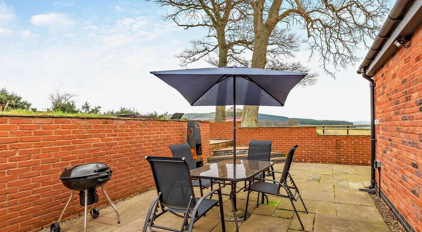 Photo of 2 Bed in Clun