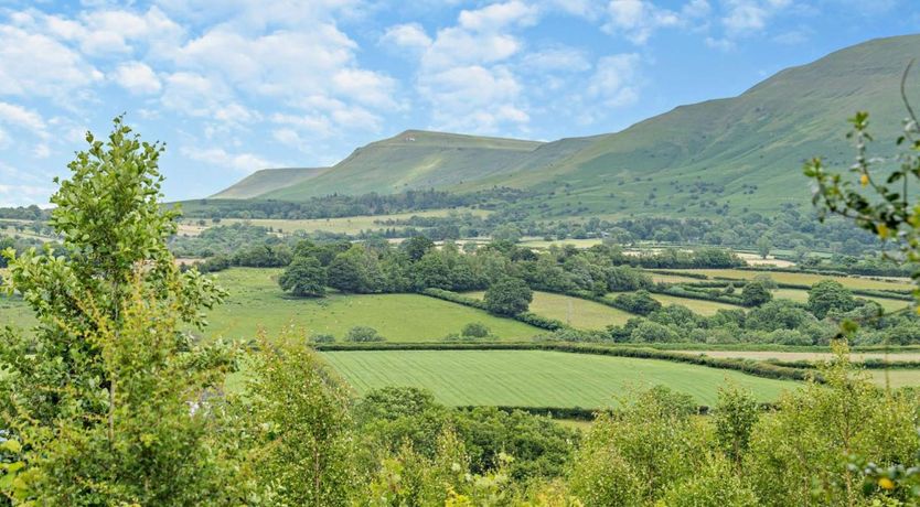 Photo of 2 Bed in Talgarth