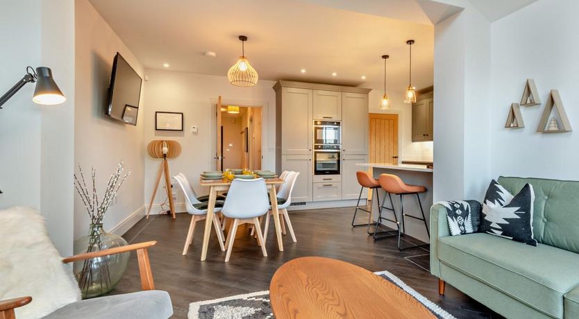 Photo of 3 Bed in Lamplugh