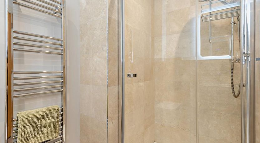 Photo of 3 Bed in Lamplugh