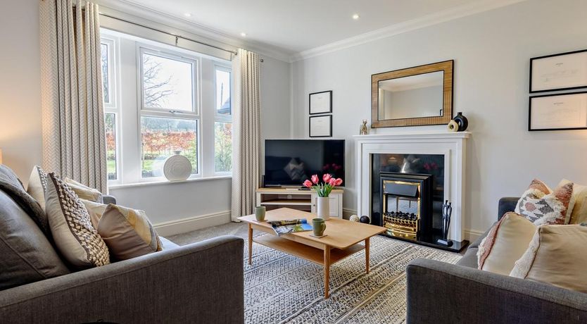 Photo of 3 Bed in Lamplugh