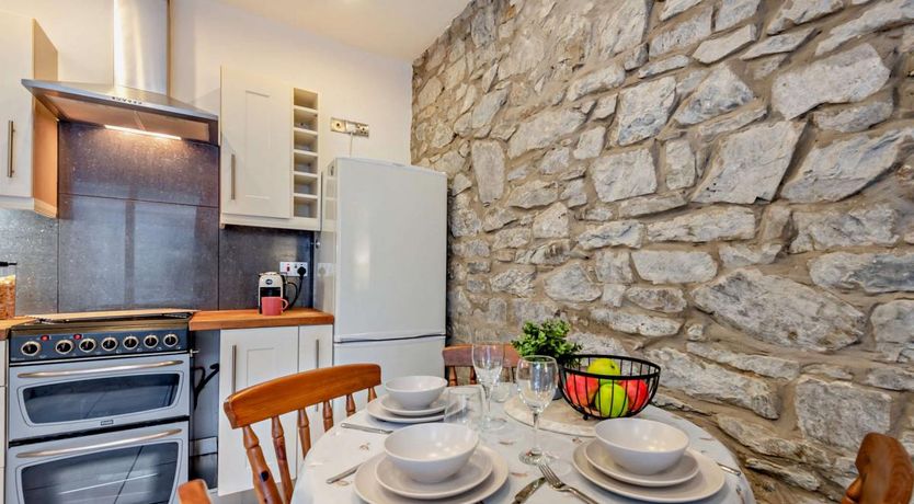 Photo of 2 Bed in New Quay