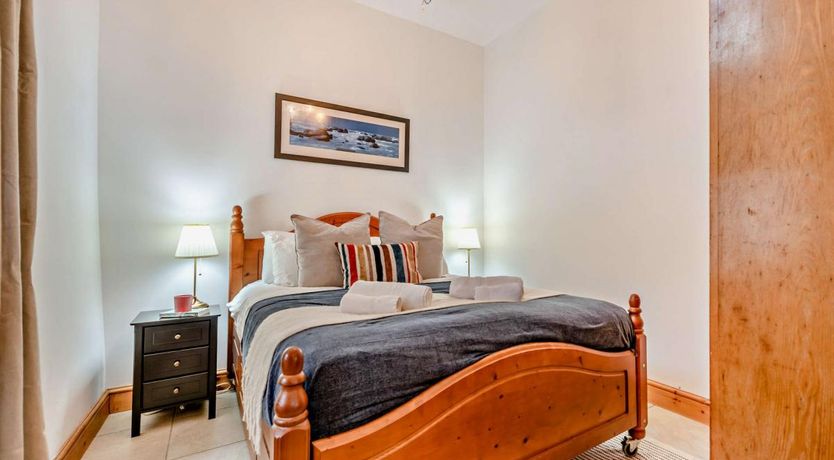 Photo of 2 Bed in New Quay