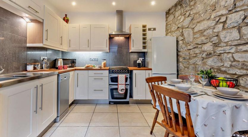 Photo of 2 Bed in New Quay