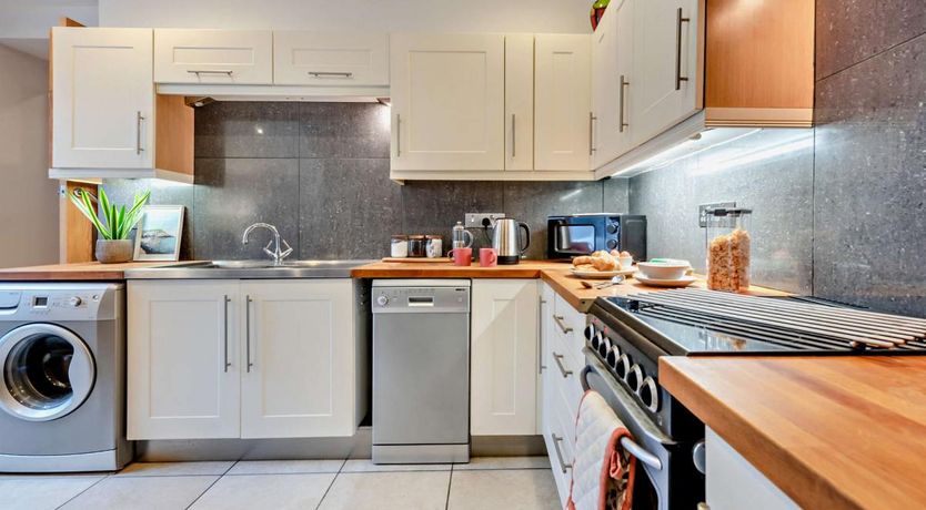 Photo of 2 Bed in New Quay