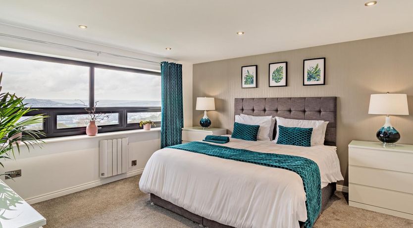 Photo of 3 Bed in Keighley