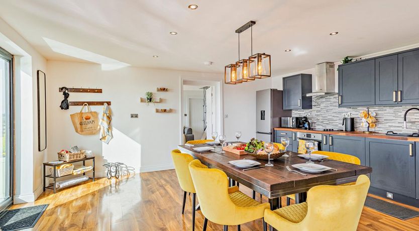 Photo of 3 Bed in Keighley