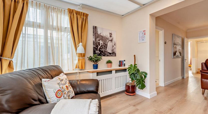 Photo of 2 Bed in Saundersfoot