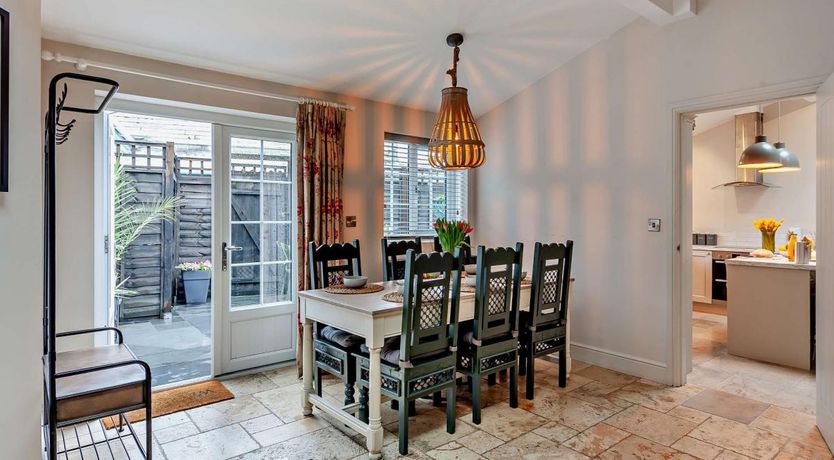 Photo of 3 Bed in Curry Rivel