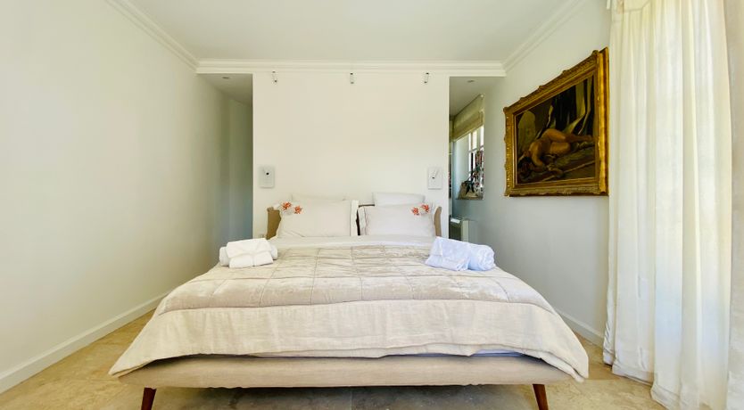 Photo of Orange & Cream