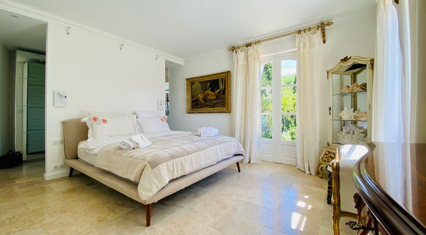 Photo of Orange & Cream