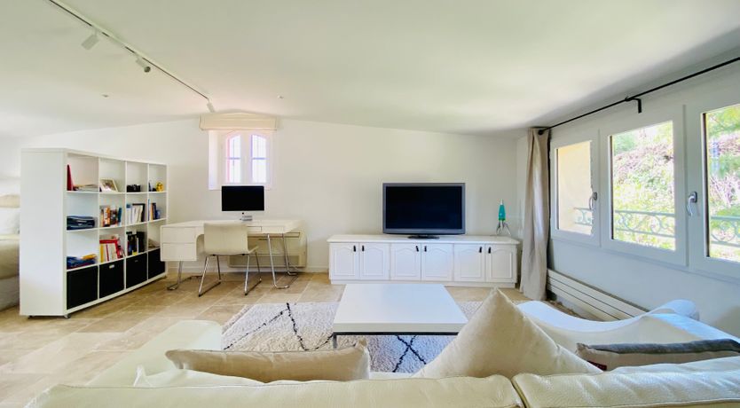 Photo of Orange & Cream