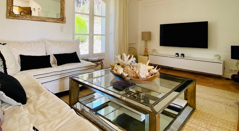 Photo of Orange & Cream