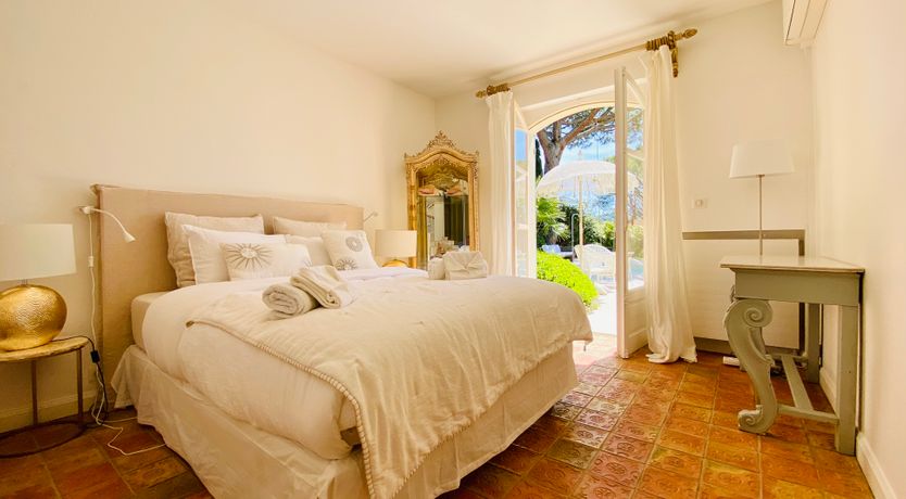 Photo of Orange & Cream