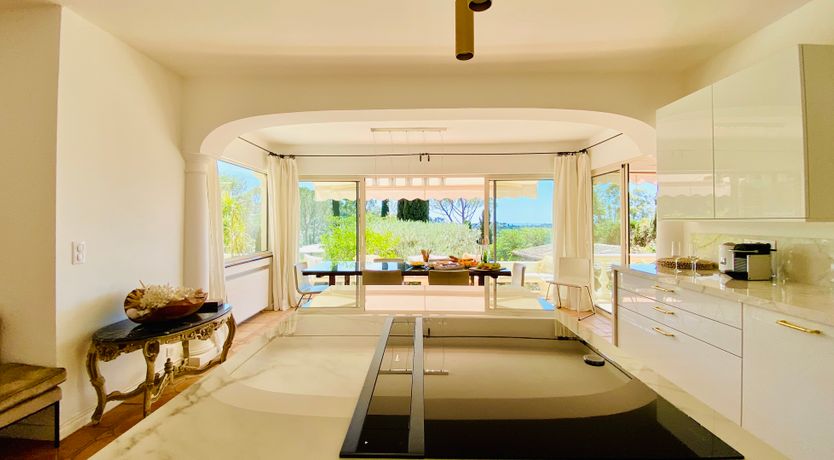 Photo of Orange & Cream