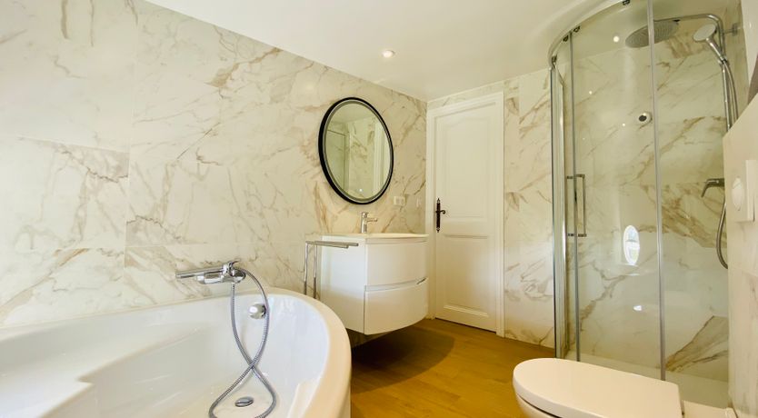 Photo of Orange & Cream