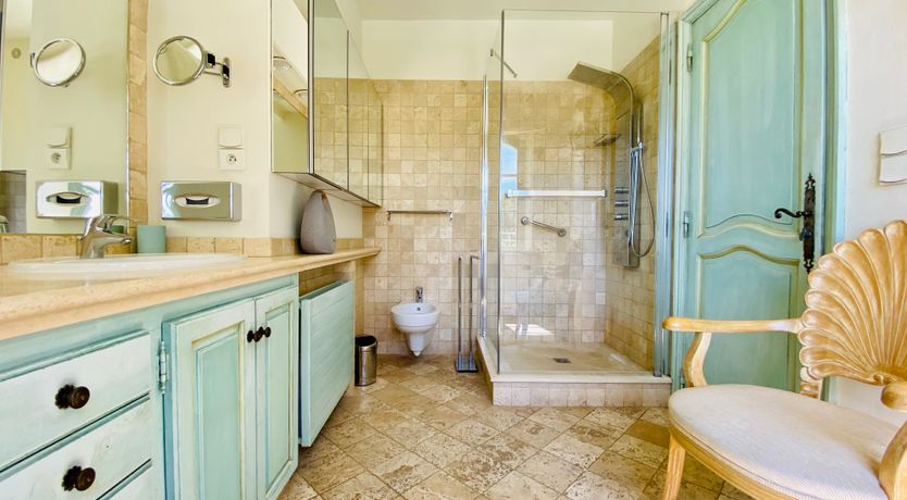 Photo of Orange & Cream