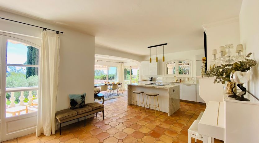 Photo of Orange & Cream