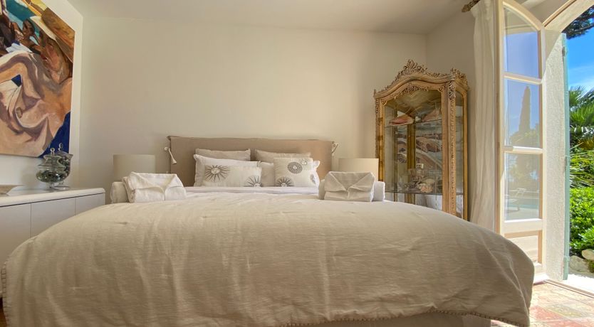 Photo of Orange & Cream