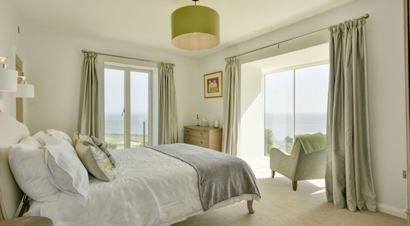 Photo of Owlscombe, Porlock Weir