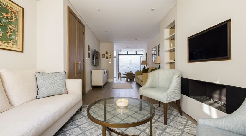 Photo of Sunny in Chelsea