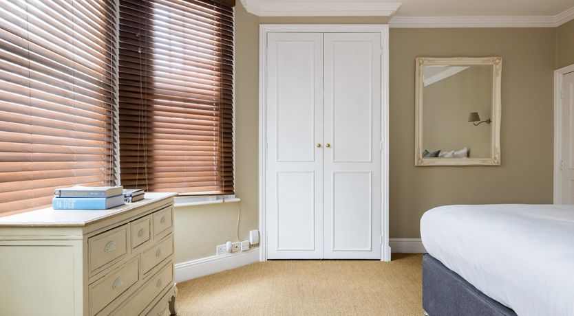 Photo of Earl's Retreat