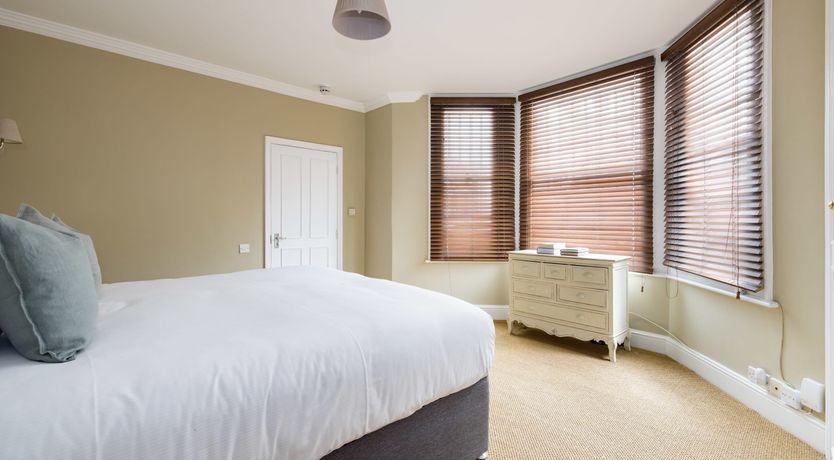 Photo of Earl's Retreat