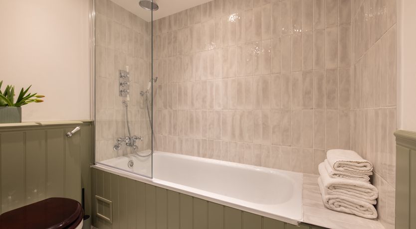 Photo of Earl's Retreat