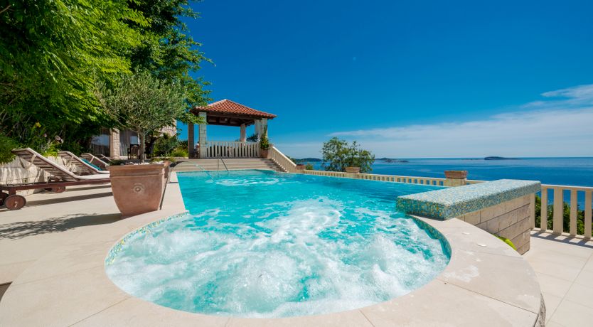 Photo of The Oyster Pearl