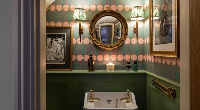 Photo of A Toast to London