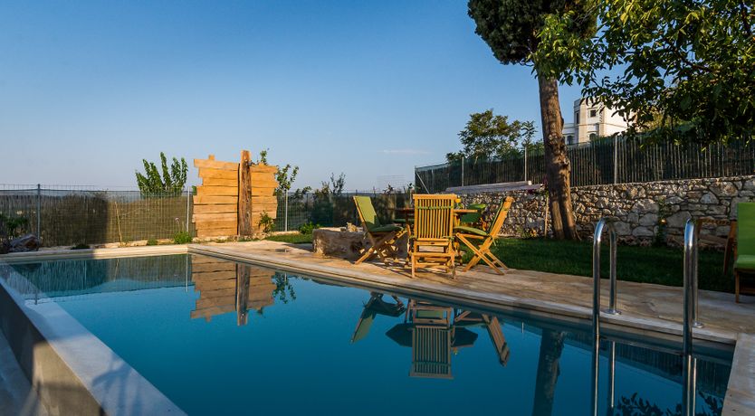 Photo of Sunset Muse